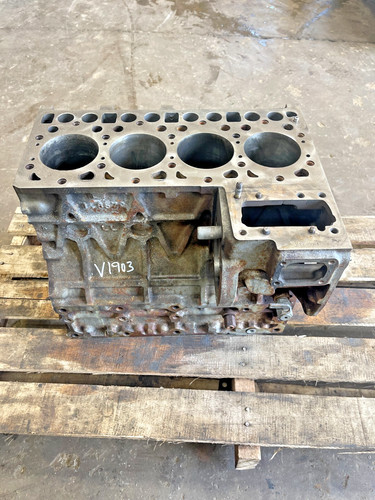 Kubota v1903 engine block - kubota,